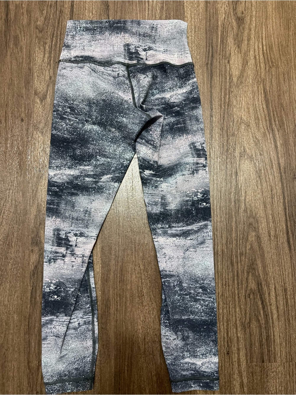 Size 4 Lululemon